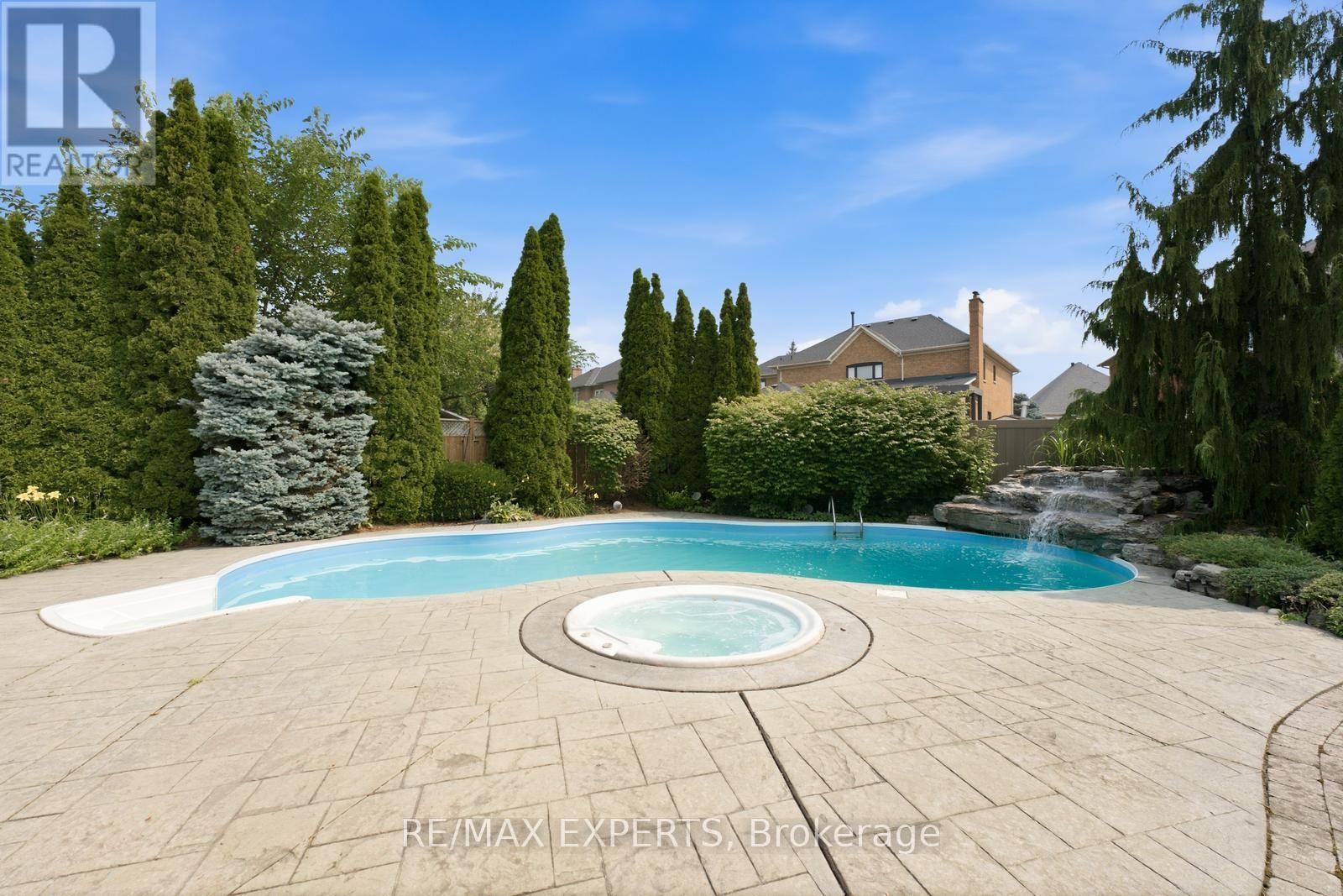 215 Velmar Drive, Vaughan, Ontario  L4L 8K3 - Photo 40 - N13723122