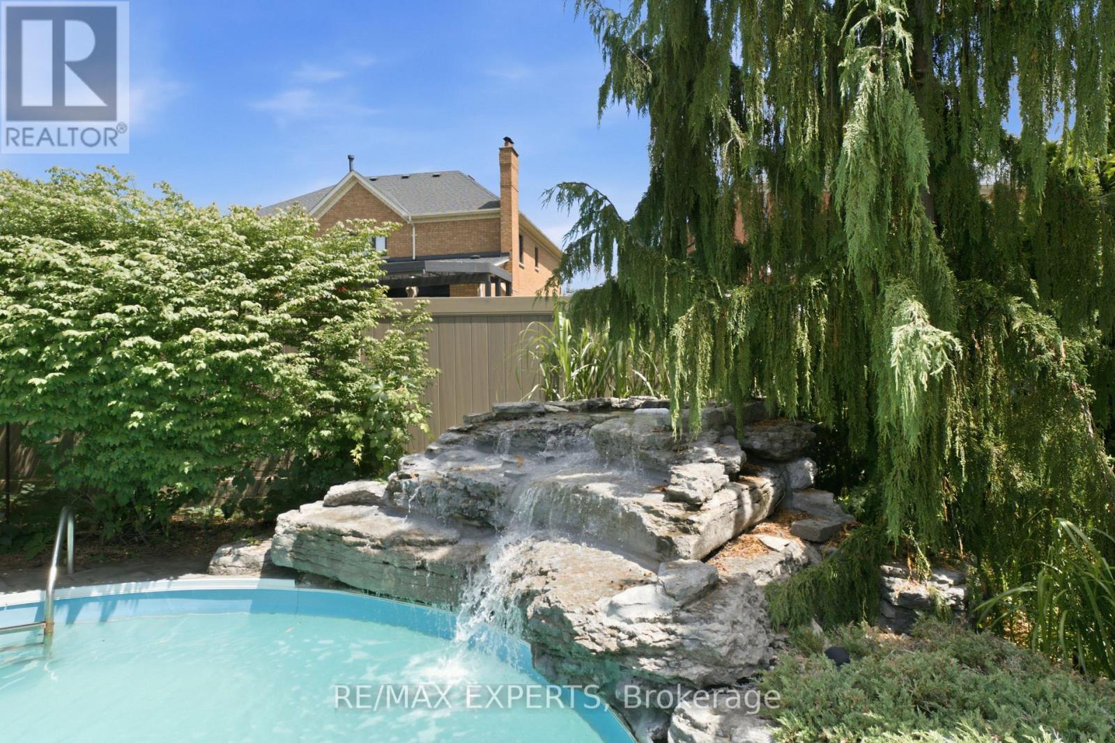 215 Velmar Drive, Vaughan, Ontario  L4L 8K3 - Photo 44 - N13723122