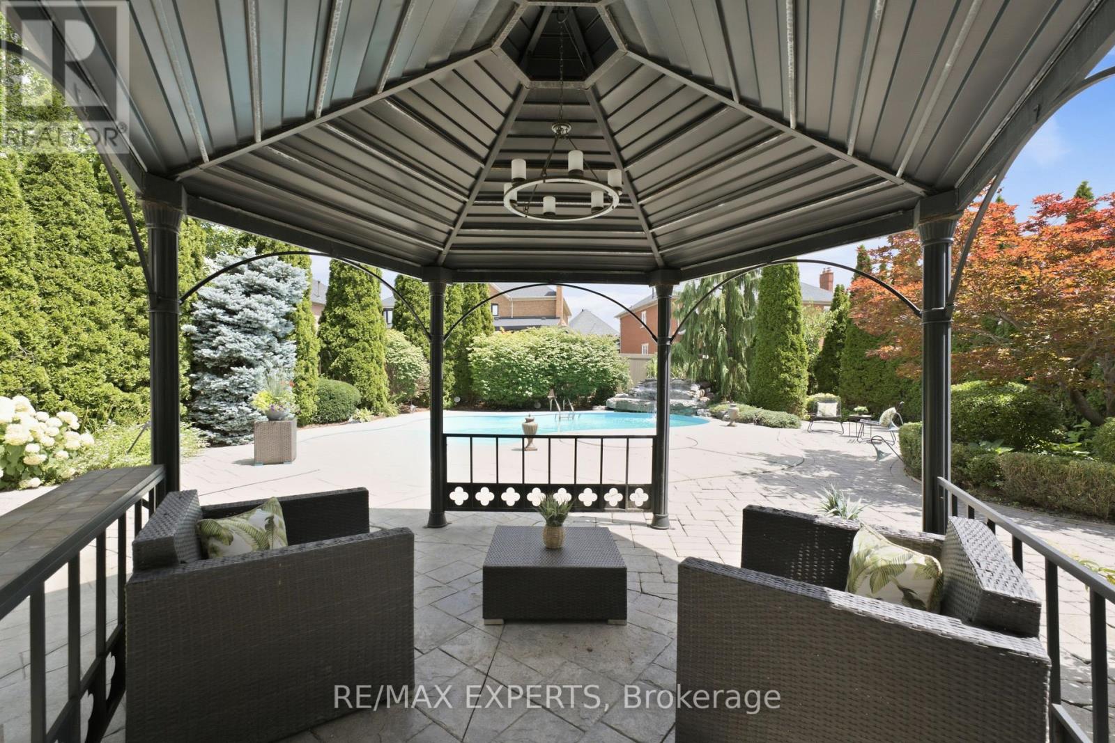 215 Velmar Drive, Vaughan, Ontario  L4L 8K3 - Photo 45 - N13723122