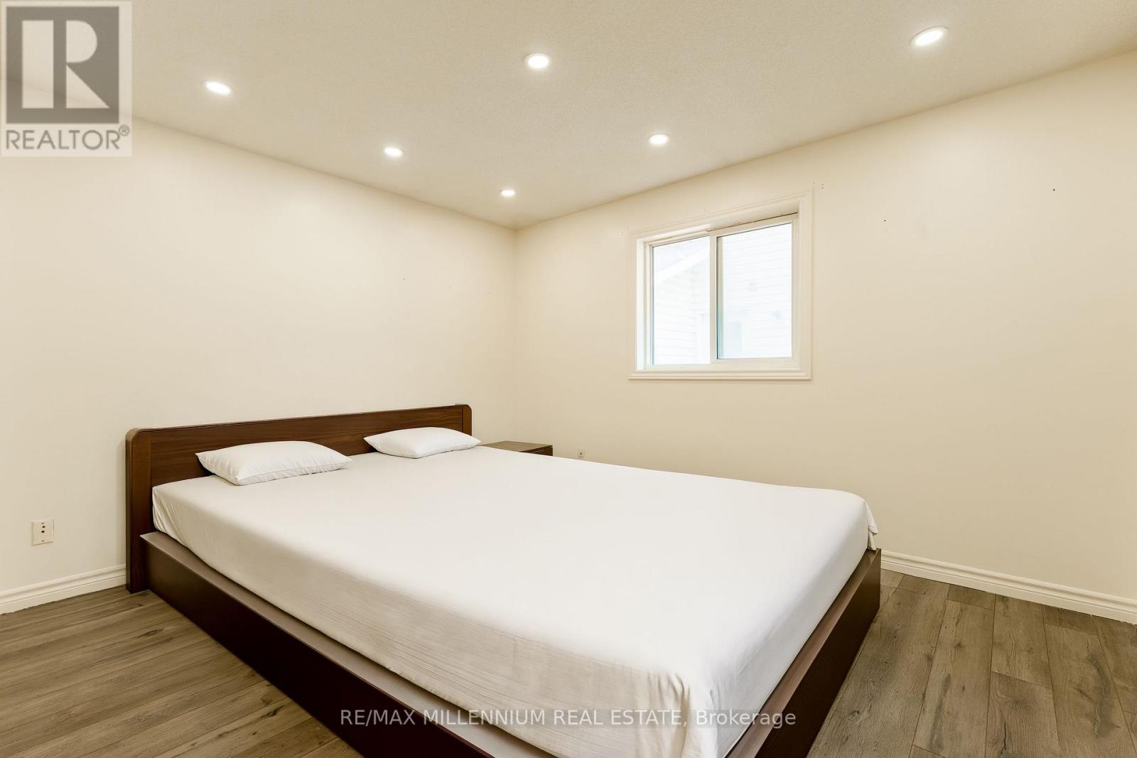 117 Rose Street, Barrie (Wellington), Ontario  L4M 2T6 - Photo 24 - S13723032