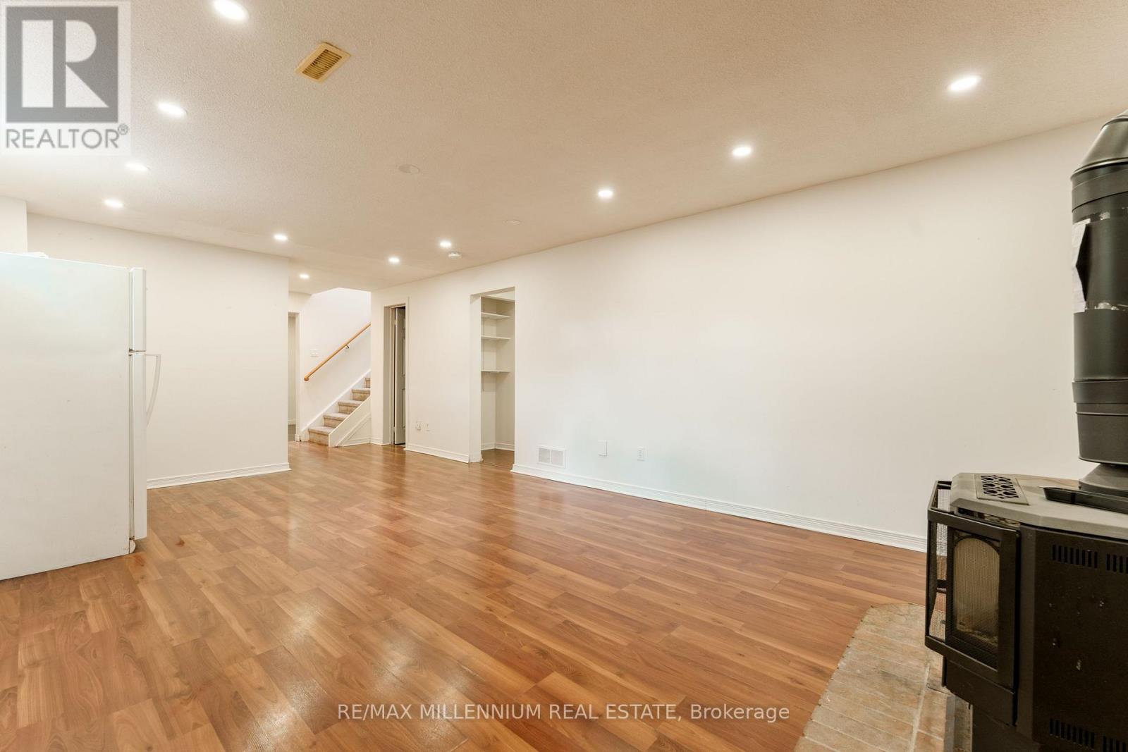 117 Rose Street, Barrie (Wellington), Ontario  L4M 2T6 - Photo 29 - S13723032