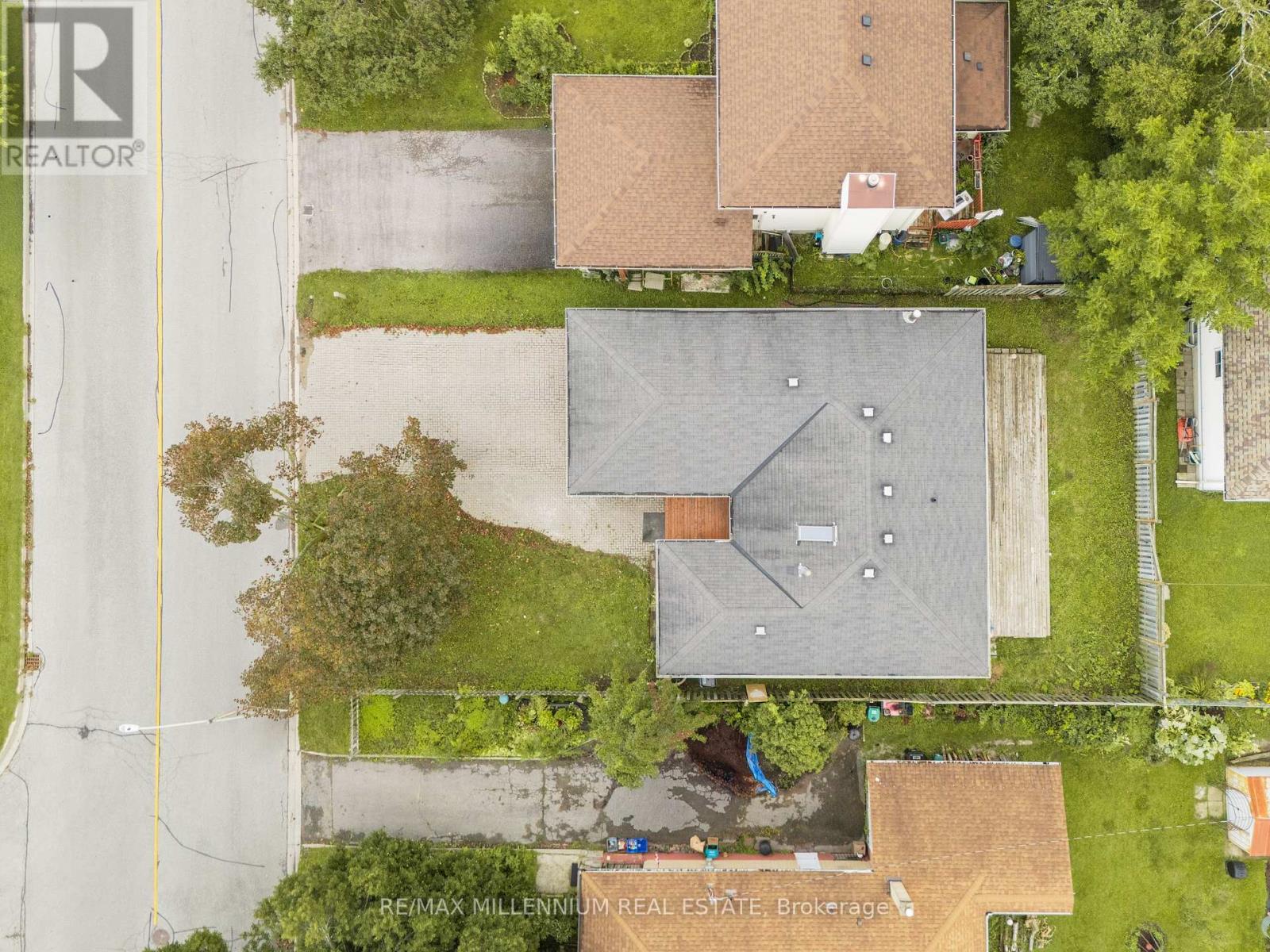 117 Rose Street, Barrie (Wellington), Ontario  L4M 2T6 - Photo 44 - S13723032