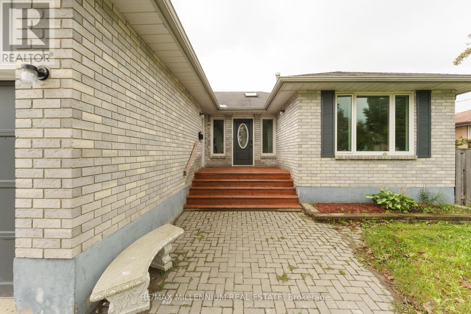 117 Rose Street, Barrie (Wellington), Ontario  L4M 2T6 - Photo 6 - S13723032