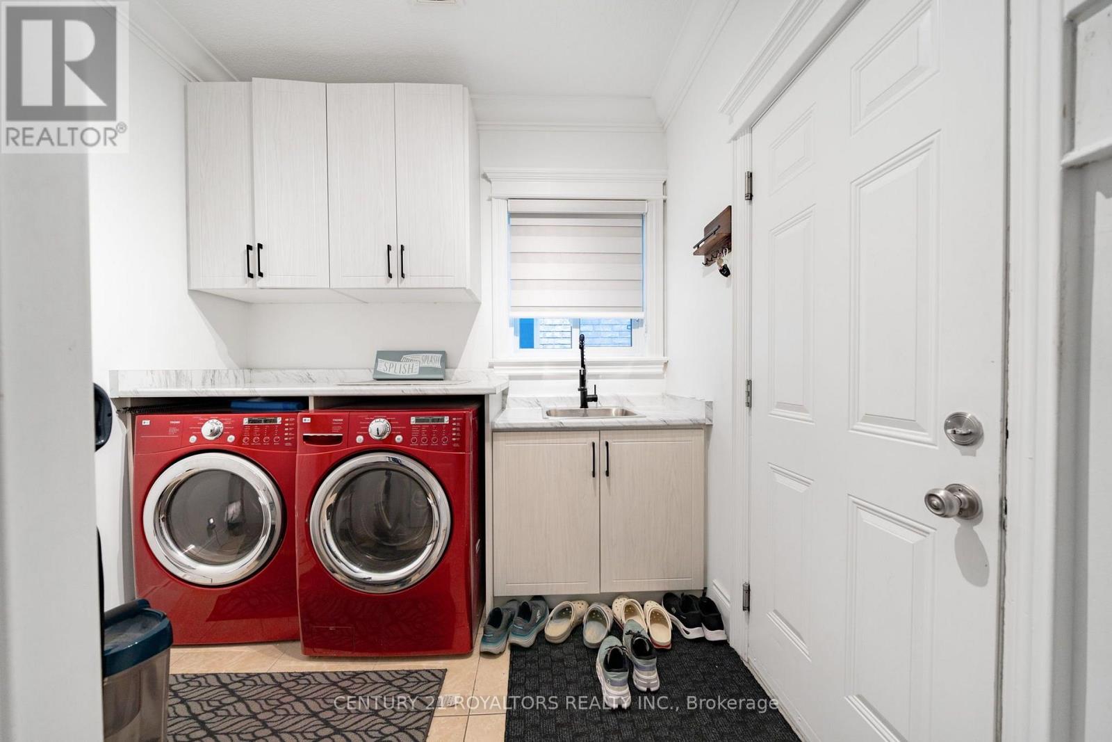 444 Thomas Slee Drive, Kitchener, Ontario  N2P 2X6 - Photo 7 - X13714980