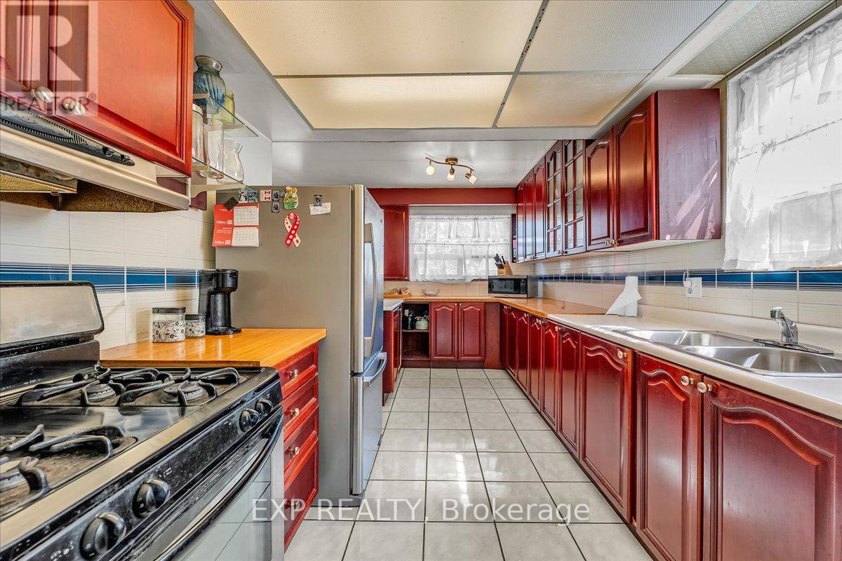 3313 Acala Crescent, Mississauga, Ontario  L5A 3E4 - Photo 10 - W13723042