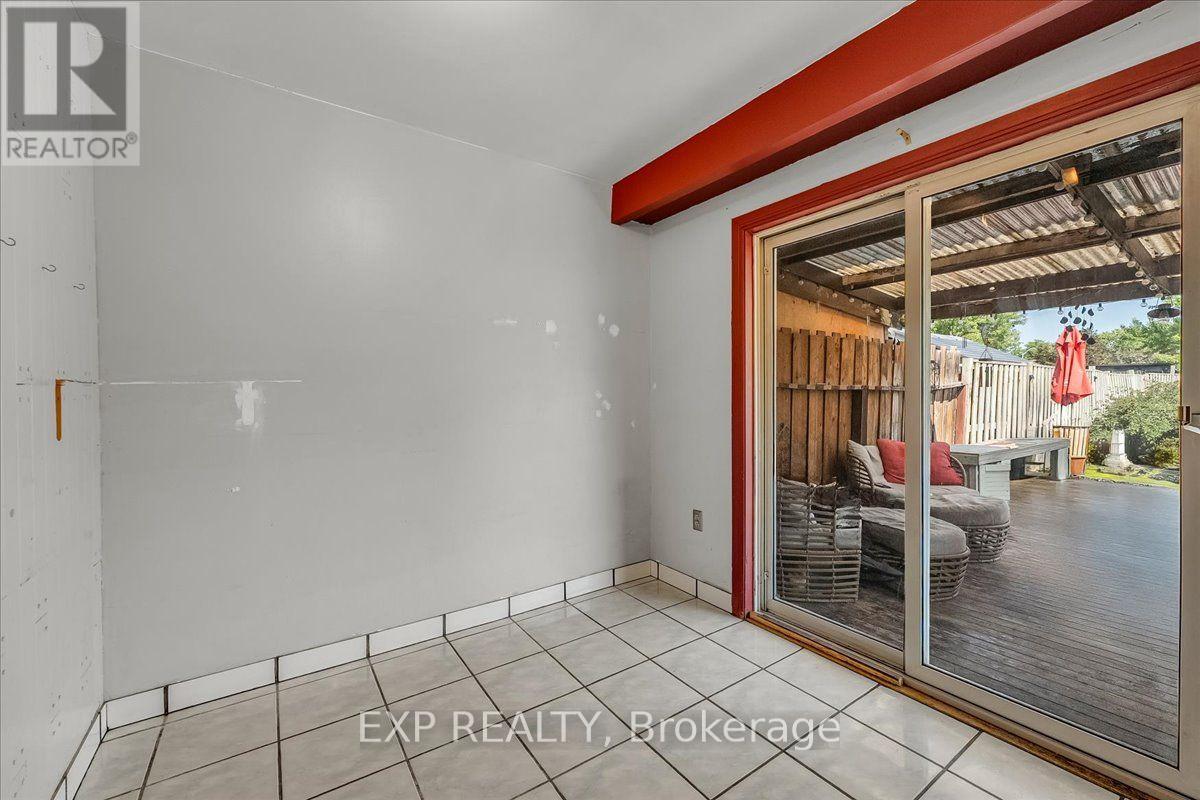 3313 Acala Crescent, Mississauga, Ontario  L5A 3E4 - Photo 12 - W13723042