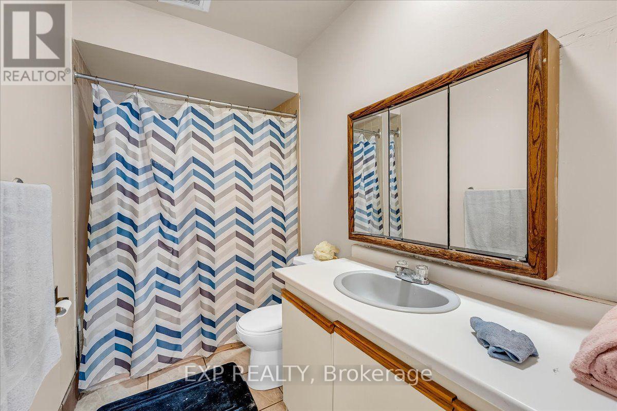 3313 Acala Crescent, Mississauga, Ontario  L5A 3E4 - Photo 25 - W13723042