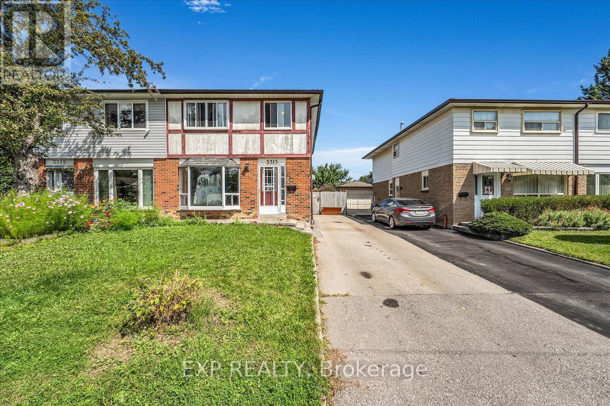 3313 Acala Crescent, Mississauga, Ontario  L5A 3E4 - Photo 3 - W13723042