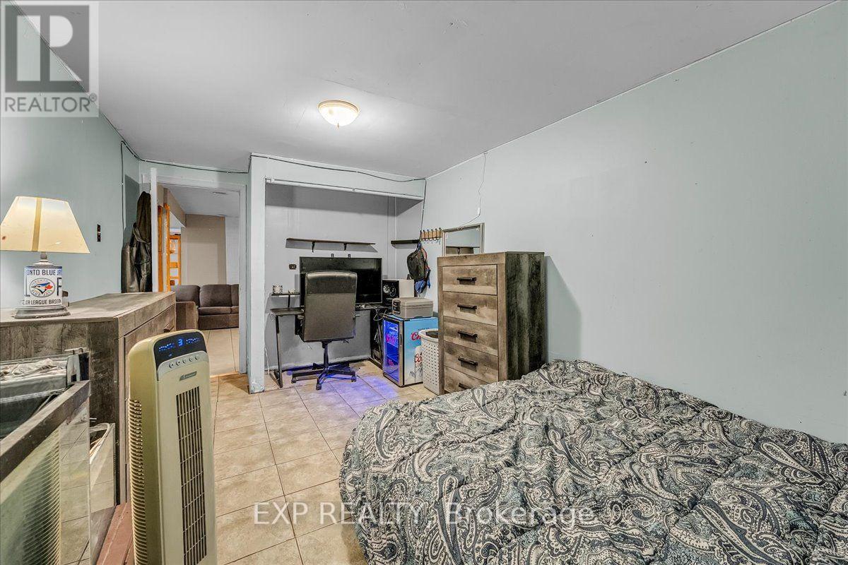 3313 Acala Crescent, Mississauga, Ontario  L5A 3E4 - Photo 31 - W13723042