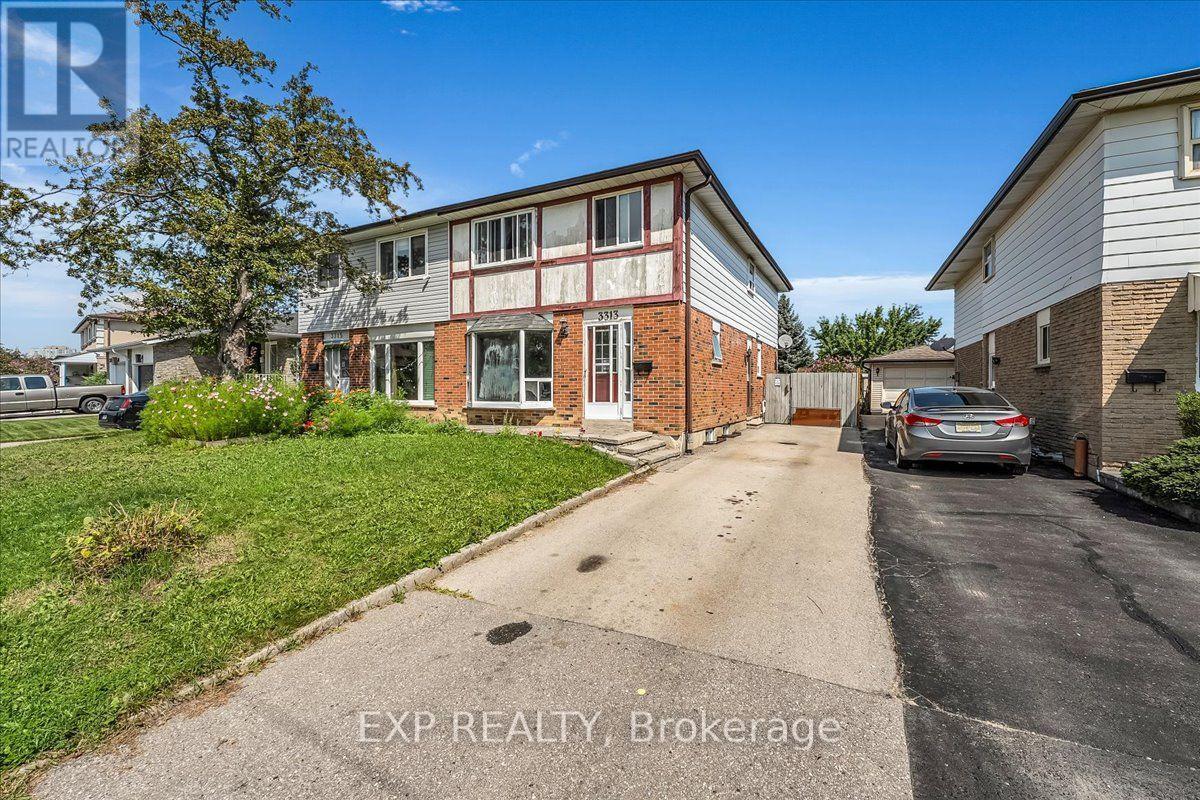 3313 Acala Crescent, Mississauga, Ontario  L5A 3E4 - Photo 4 - W13723042
