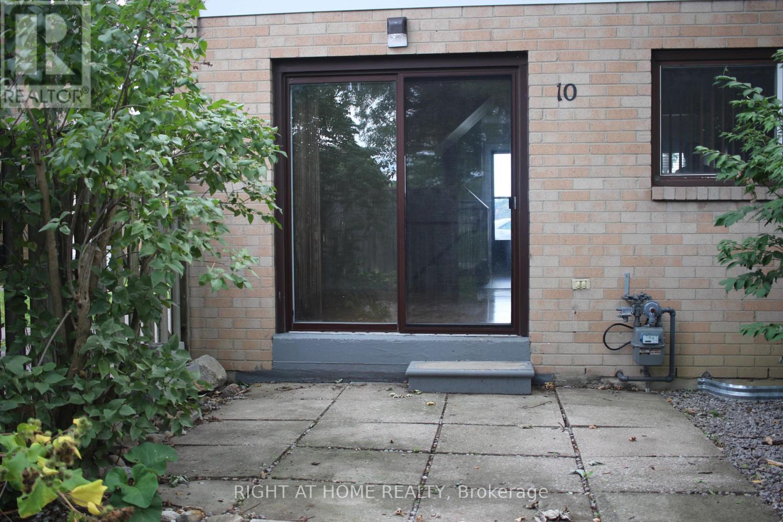 10 - 10 Fleetwood Crescent, Brampton, Ontario  L6T 2E5 - Photo 6 - W13723108