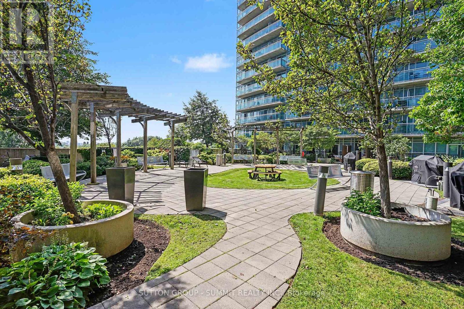 1931 - 165 Legion Road N, Toronto, Ontario  M8Y 0B3 - Photo 36 - W13723138