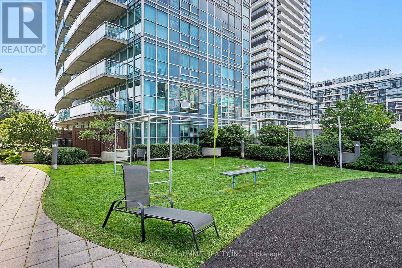 1931 - 165 Legion Road N, Toronto, Ontario  M8Y 0B3 - Photo 37 - W13723138