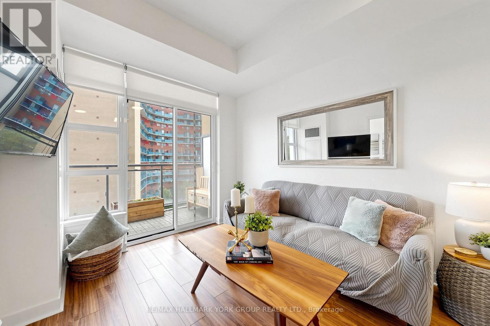 612 - 840 Queen's Plate Drive, Toronto, Ontario  M9W 0E7 - Photo 4 - W13723146