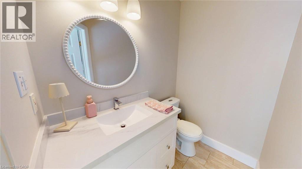723 Munich Circle, Waterloo, Ontario  N2V 2N6 - Photo 12 - 40858886