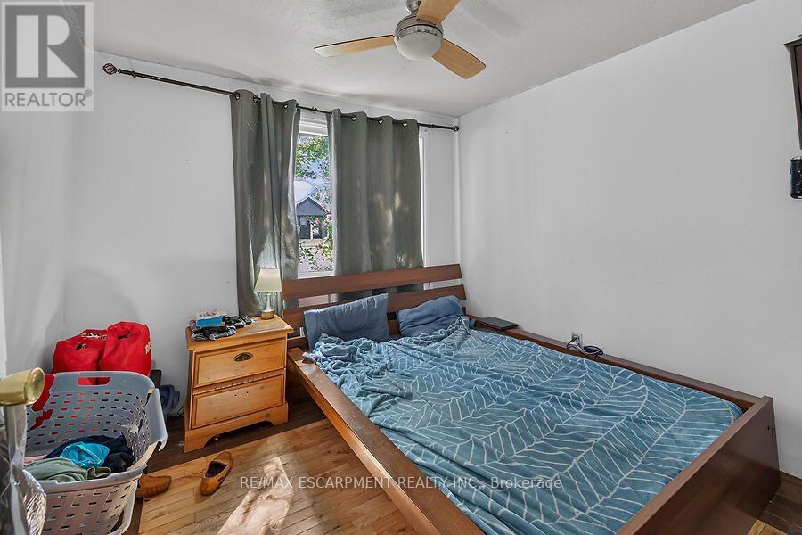 576 Rosseau Road, Hamilton, Ontario  L8K 4T8 - Photo 4 - X13723022