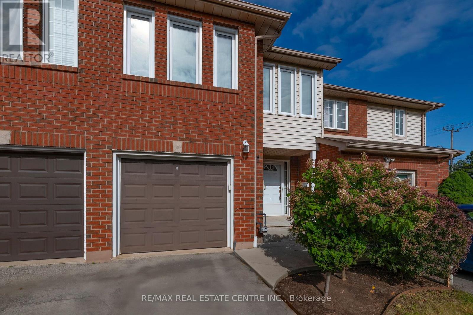 2 WALKER COURT, Grimsby, Ontario
