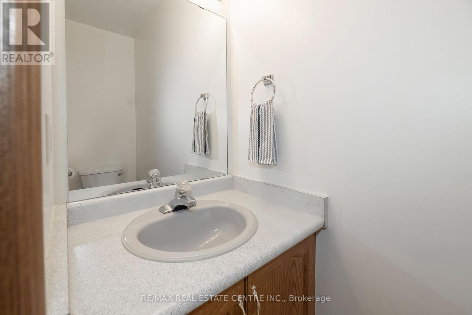 2 Walker Court, Grimsby, Ontario  L3M 5J5 - Photo 15 - X13723068