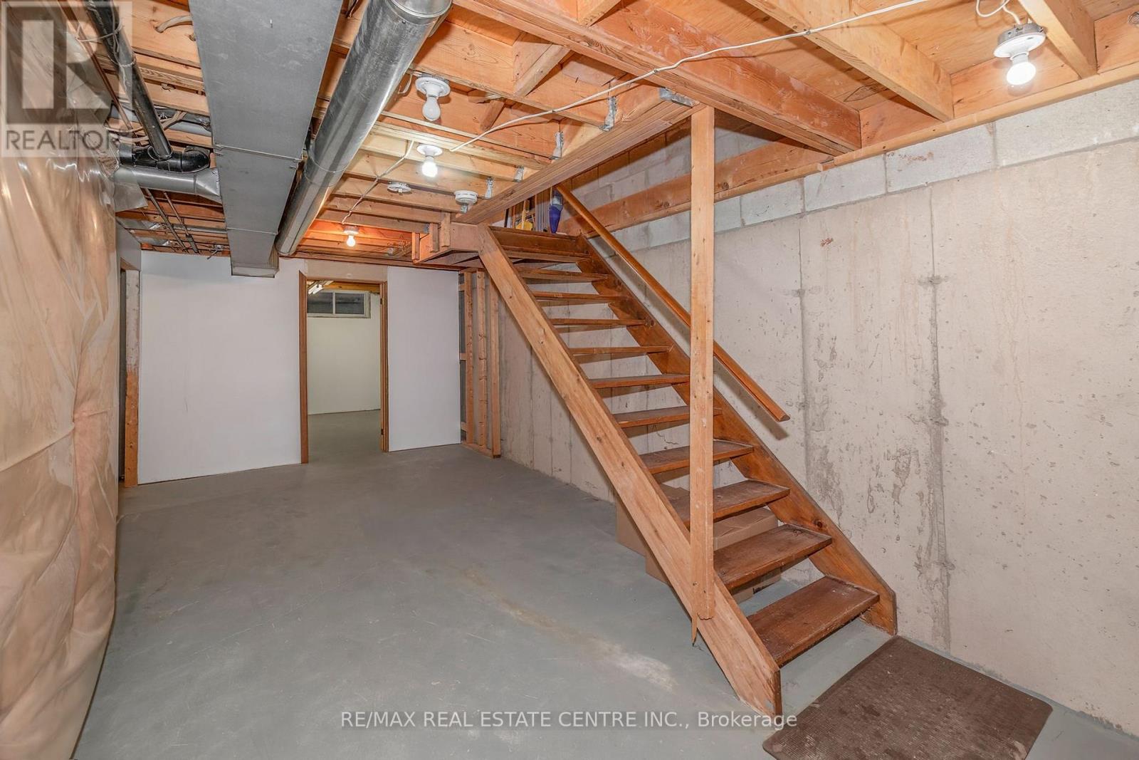 2 Walker Court, Grimsby, Ontario  L3M 5J5 - Photo 28 - X13723068
