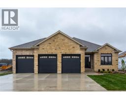 3560 BRITT BOULEVARD, Plympton-Wyoming, Ontario