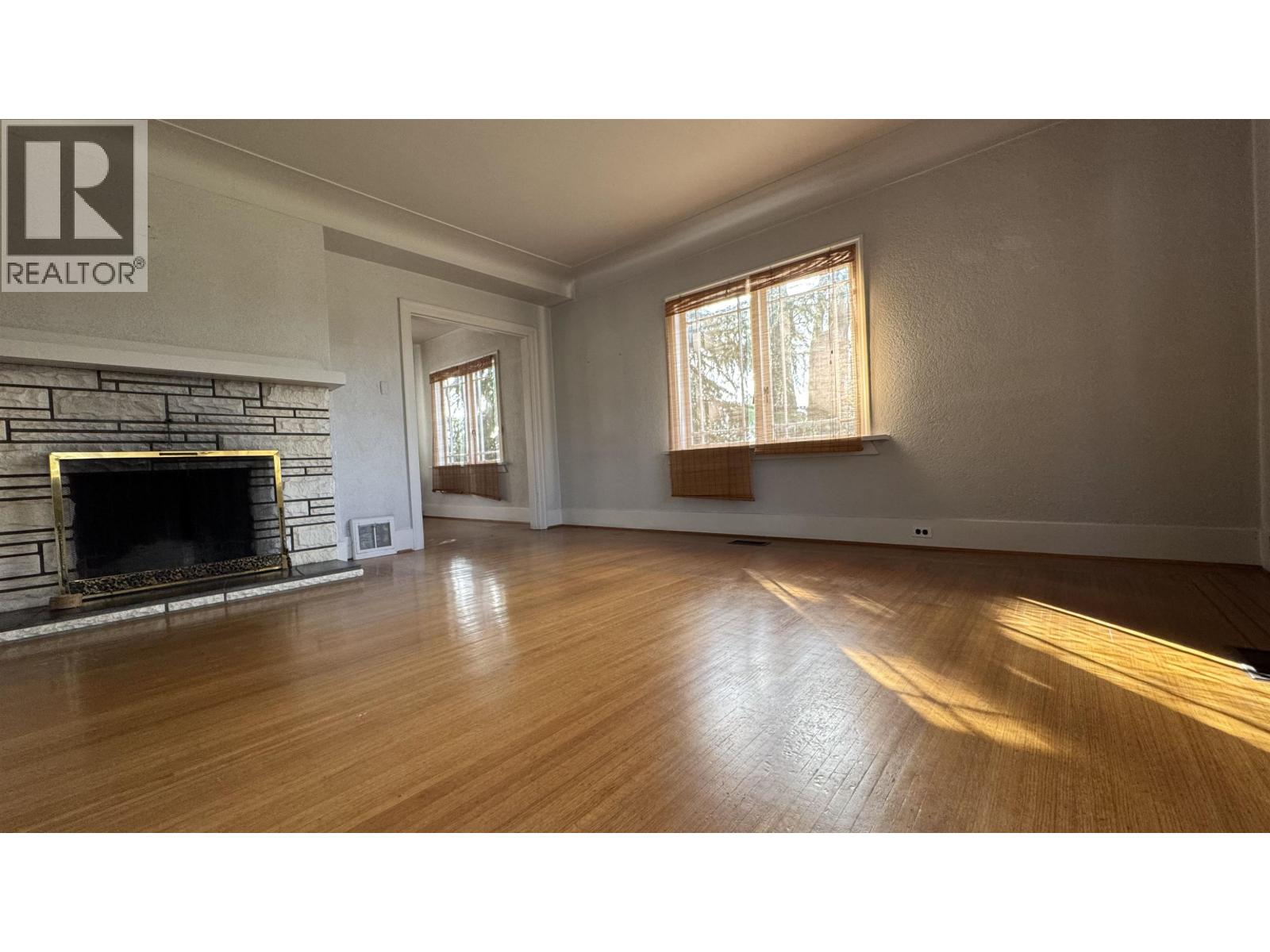 5480 Collingwood Street, Vancouver, British Columbia  V6N 1T1 - Photo 2 - R2975453