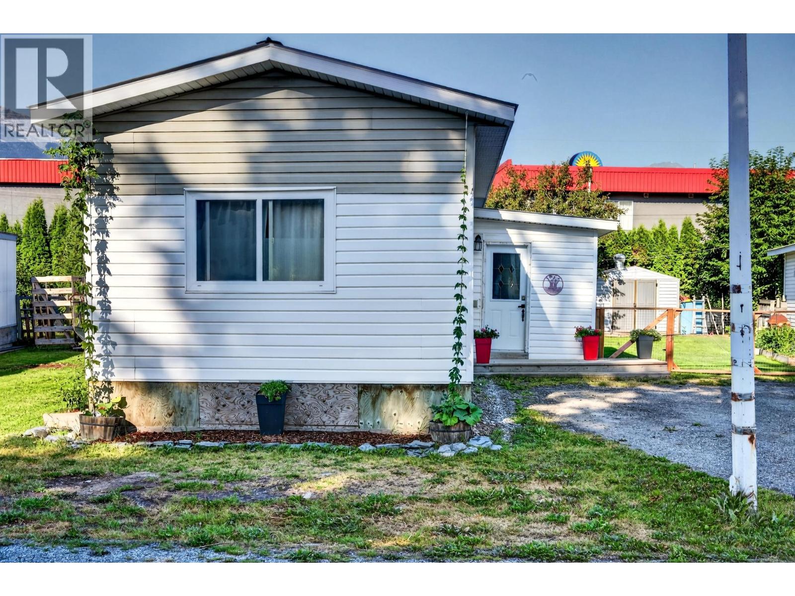 1422 Golden View Road Unit# 5, Golden, British Columbia  V0A 1H1 - Photo 2 - 10398950