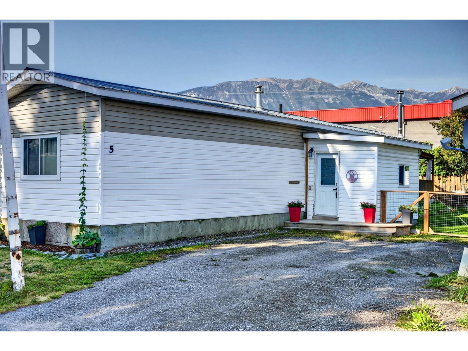 1422 Golden View Road Unit# 5, Golden, British Columbia  V0A 1H1 - Photo 4 - 10398950