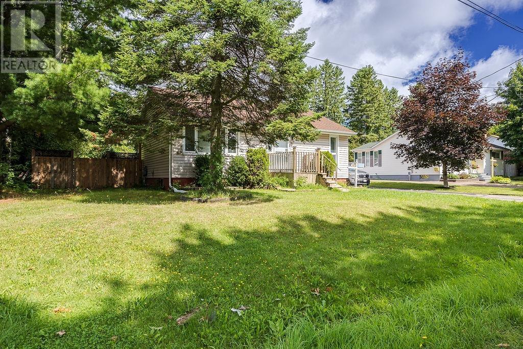 112 Oryme Ave, Sault Ste. Marie, Ontario  P6B 4C4 - Photo 3 - SM262311