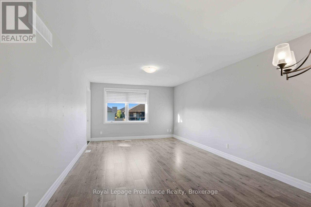 49 Hillside Meadow Drive, Quinte West, Ontario  K8V 0J5 - Photo 5 - X13718272