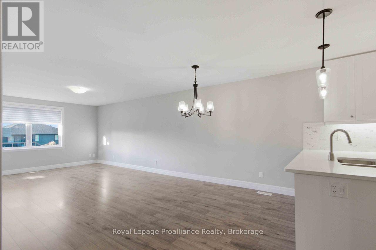 49 Hillside Meadow Drive, Quinte West, Ontario  K8V 0J5 - Photo 6 - X13718272