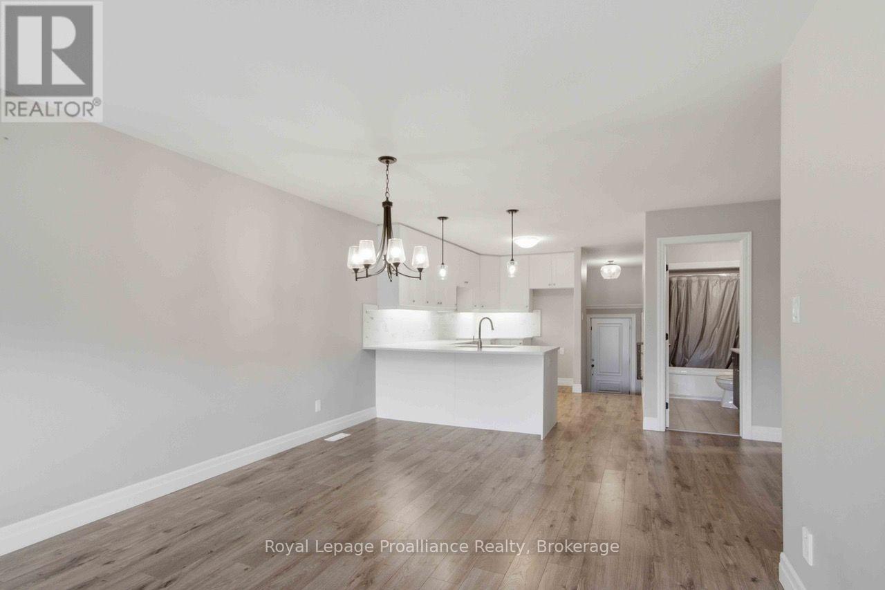 49 Hillside Meadow Drive, Quinte West, Ontario  K8V 0J5 - Photo 8 - X13718272