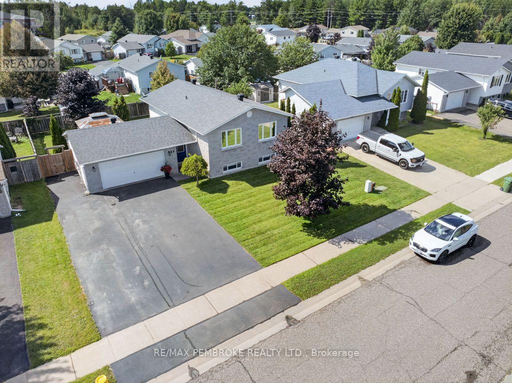 3 Winfield Street, Petawawa, Ontario  K8H 0A1 - Photo 39 - X13722686
