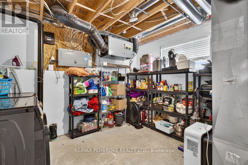 3 Winfield Street, Petawawa, Ontario  K8H 0A1 - Photo 35 - X13722686