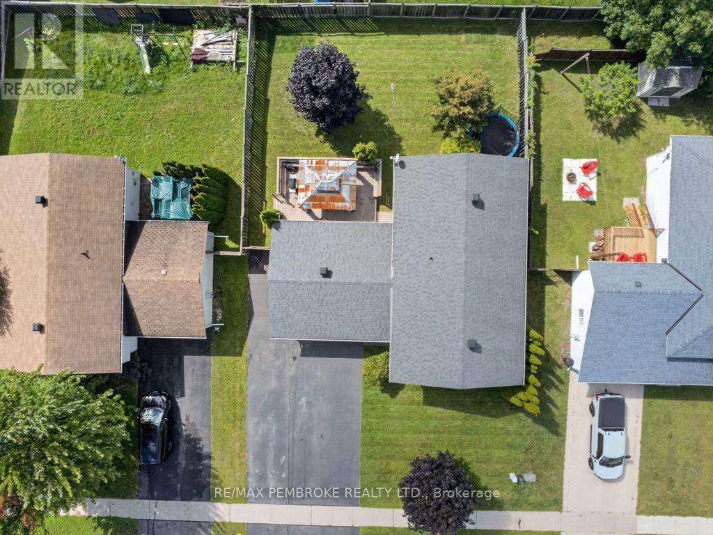 3 Winfield Street, Petawawa, Ontario  K8H 0A1 - Photo 41 - X13722686