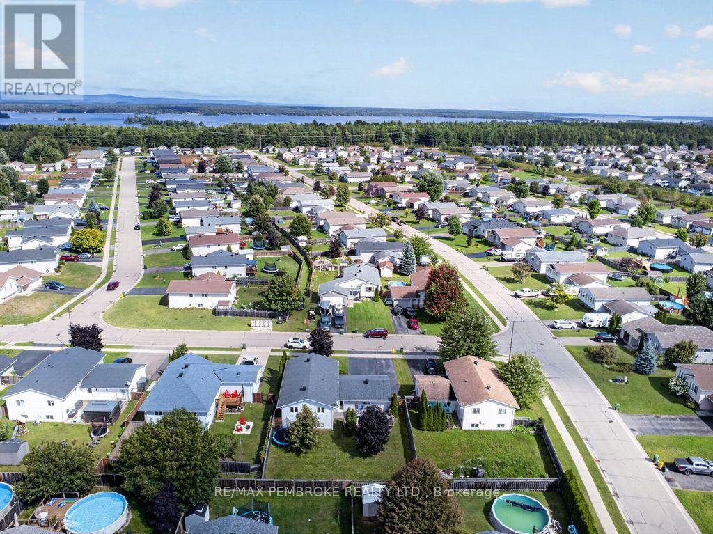 3 Winfield Street, Petawawa, Ontario  K8H 0A1 - Photo 43 - X13722686