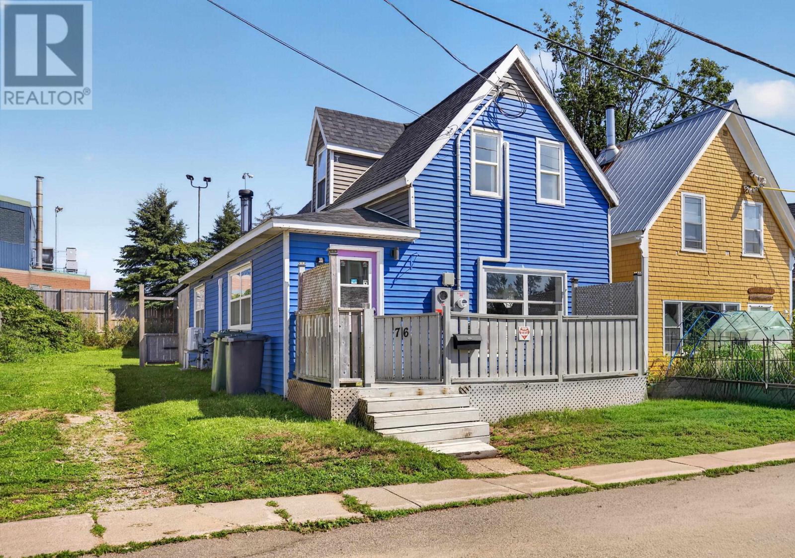 76 Beach Street, Charlottetown, Prince Edward Island  C1A 5G8 - Photo 1 - 202621859