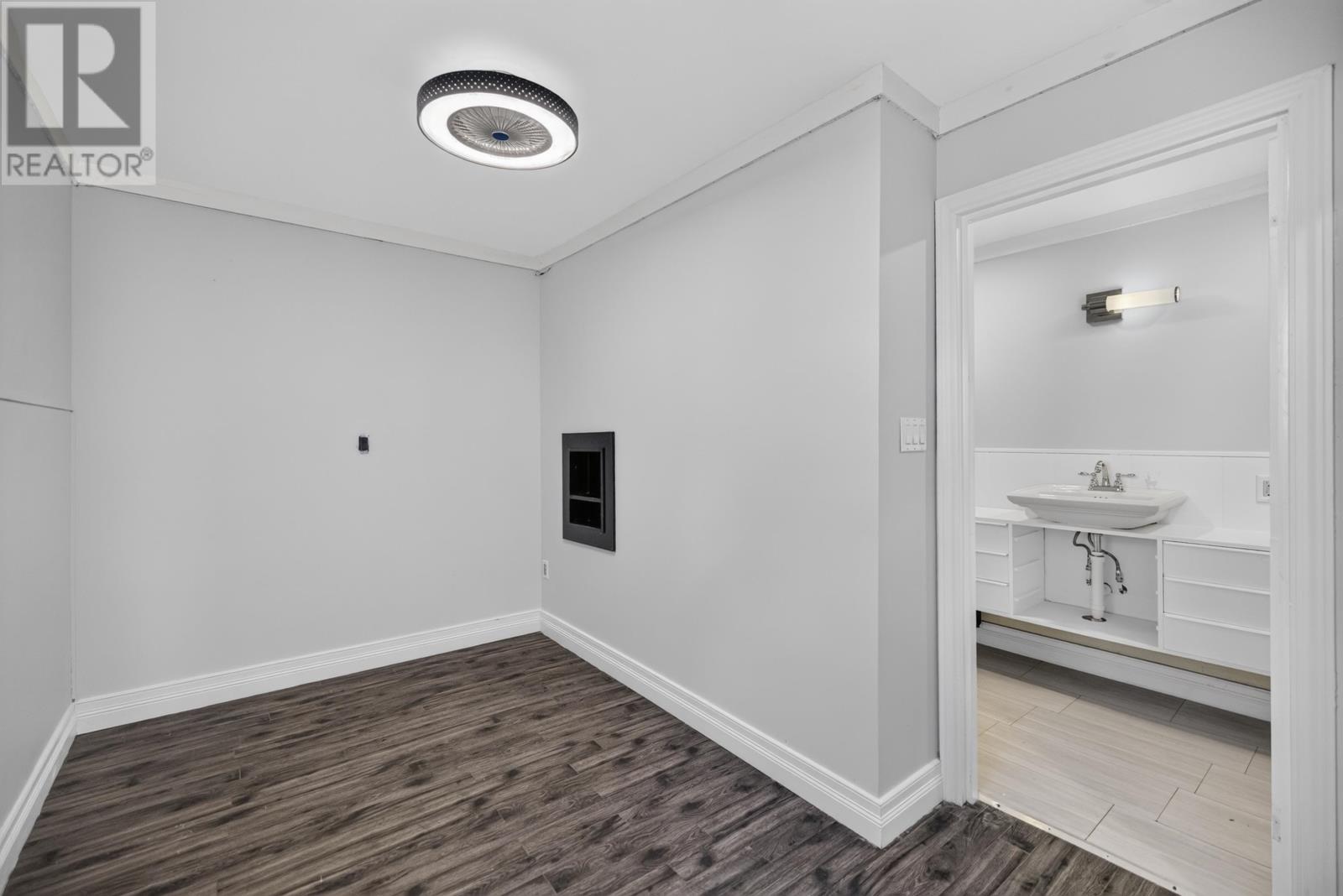 76 Beach Street, Charlottetown, Prince Edward Island  C1A 5G8 - Photo 13 - 202621859