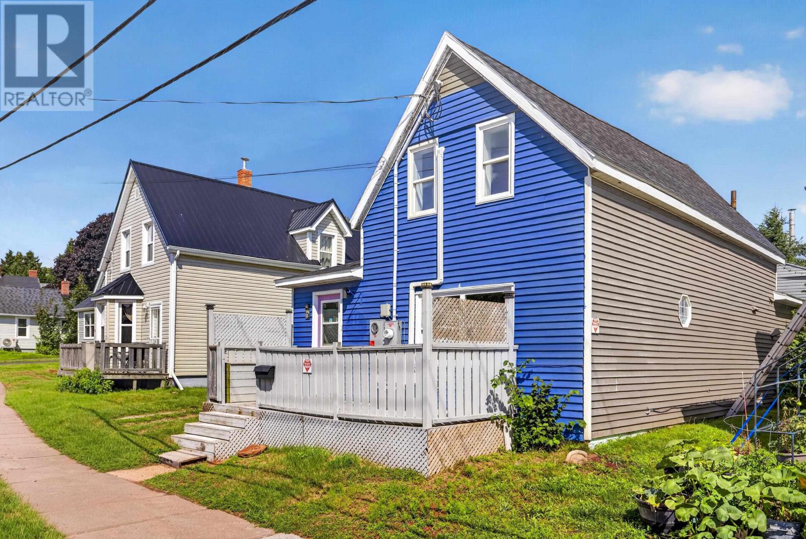 76 Beach Street, Charlottetown, Prince Edward Island  C1A 5G8 - Photo 2 - 202621859