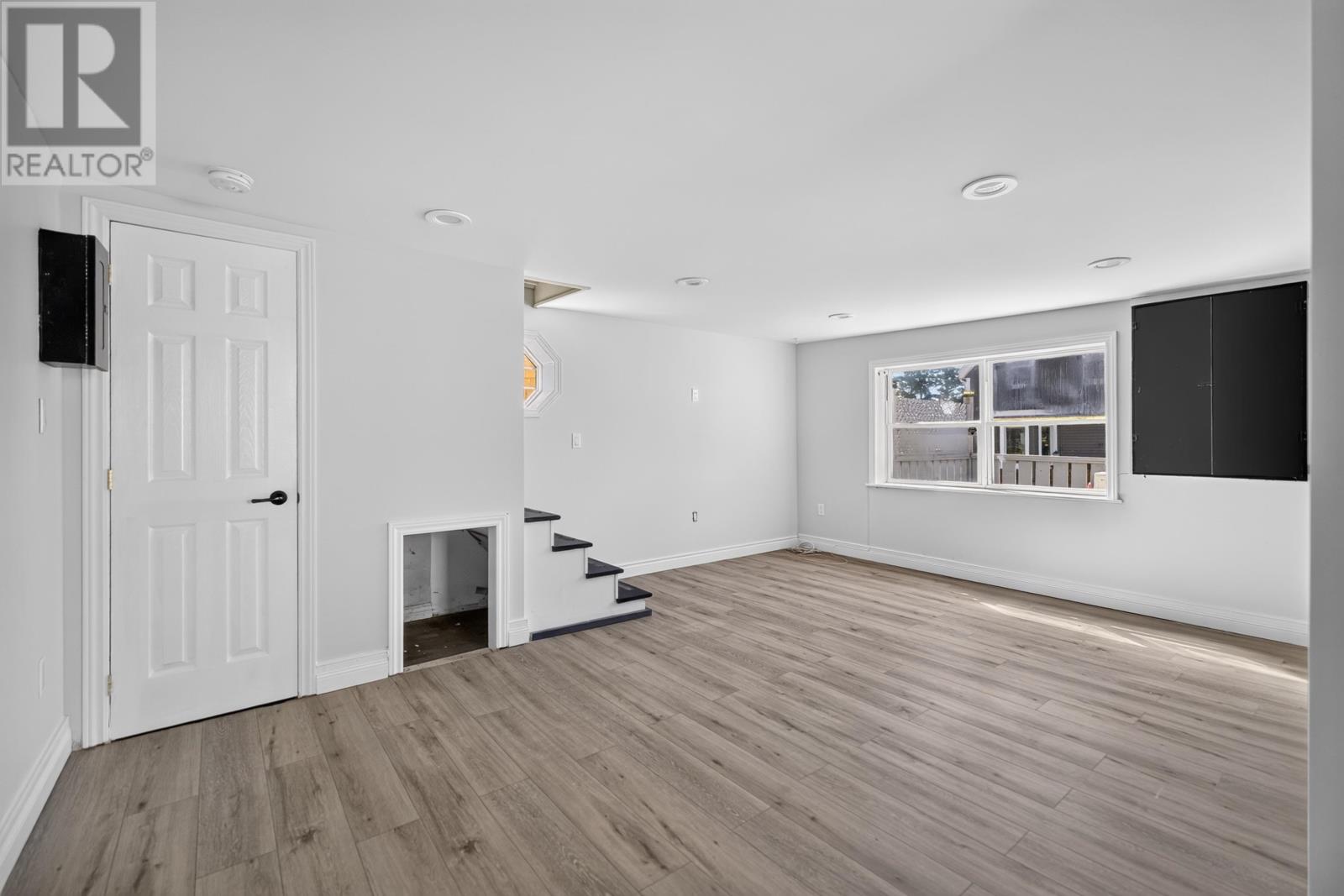 76 Beach Street, Charlottetown, Prince Edward Island  C1A 5G8 - Photo 6 - 202621859