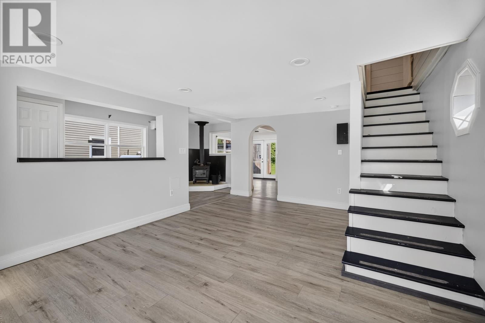 76 Beach Street, Charlottetown, Prince Edward Island  C1A 5G8 - Photo 8 - 202621859