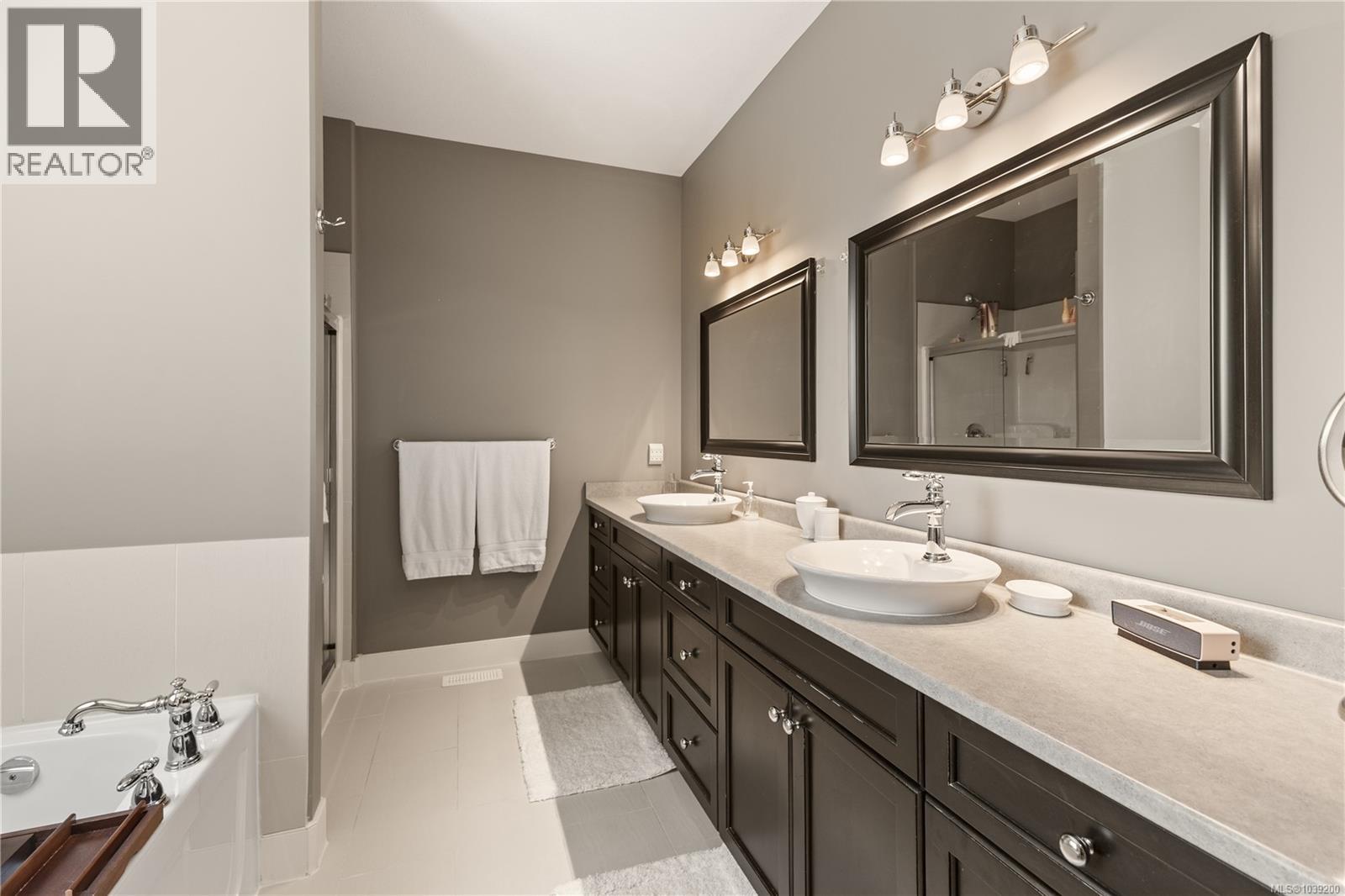 937 Timberline Dr, Campbell River, British Columbia  V9H 0A8 - Photo 18 - 1039200