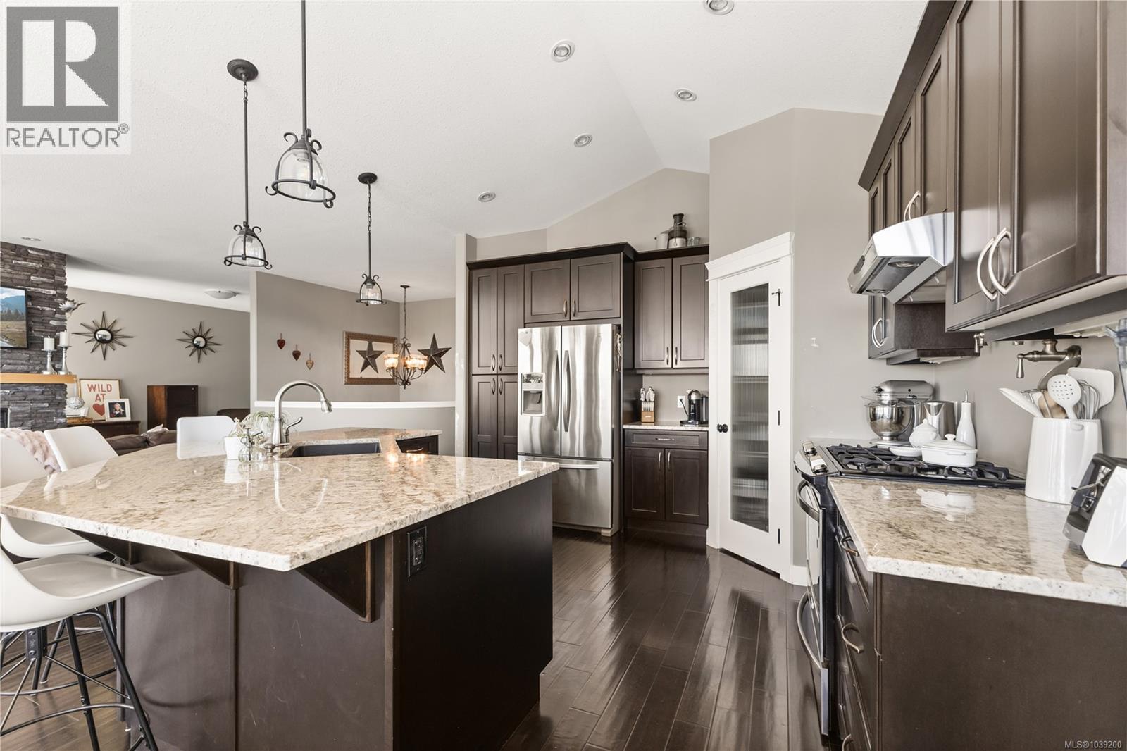 937 Timberline Dr, Campbell River, British Columbia  V9H 0A8 - Photo 6 - 1039200