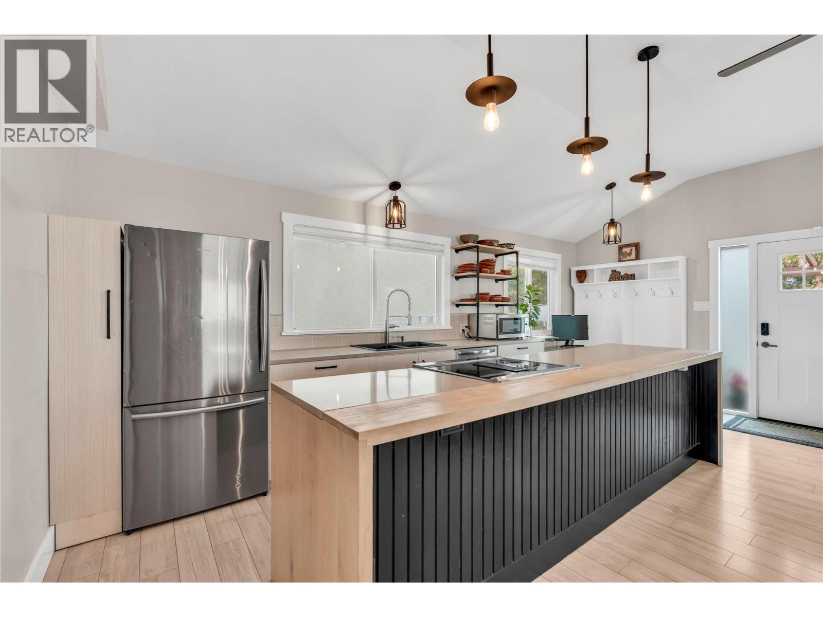 448 Caribou Street, Penticton, British Columbia  V2A 5W6 - Photo 15 - 10398979