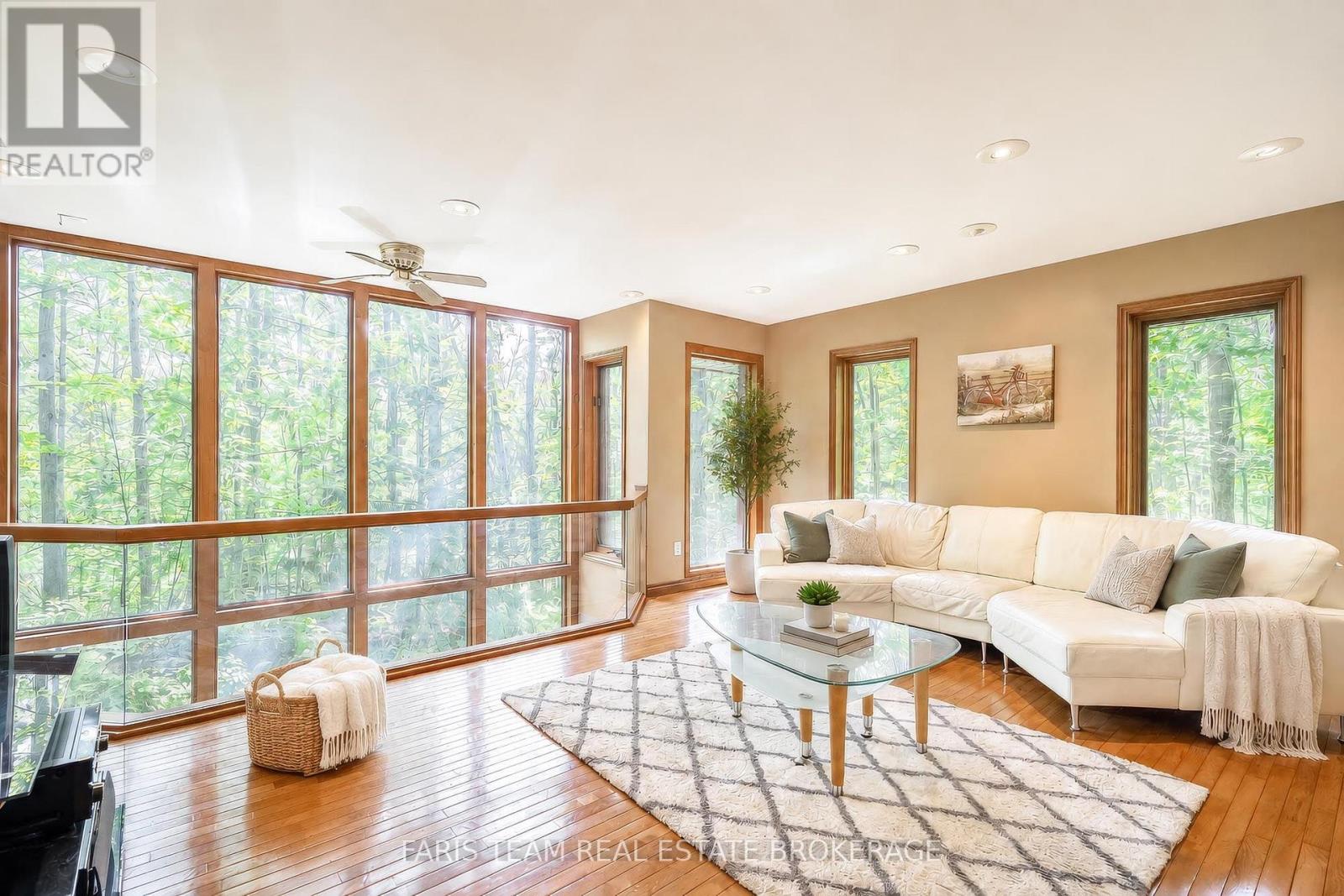 15 Scottdale Drive, Oro-Medonte, Ontario L0L 1T0 - Photo 14 - S13669914