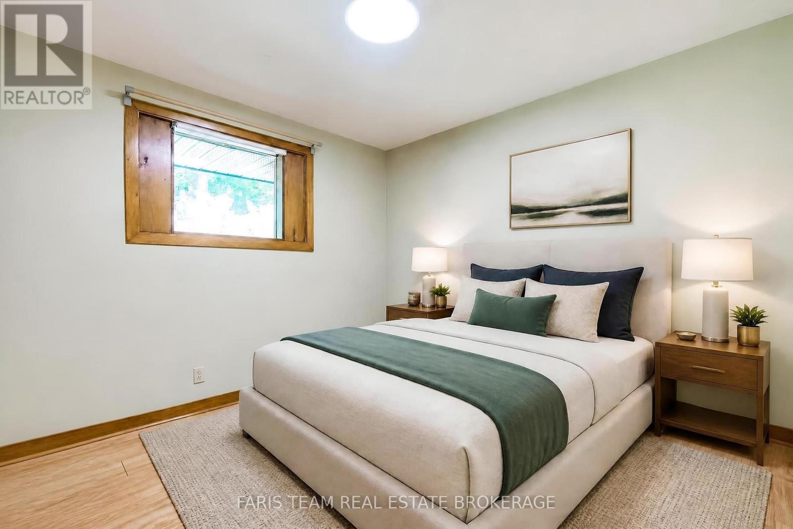 15 Scottdale Drive, Oro-Medonte, Ontario L0L 1T0 - Photo 18 - S13669914