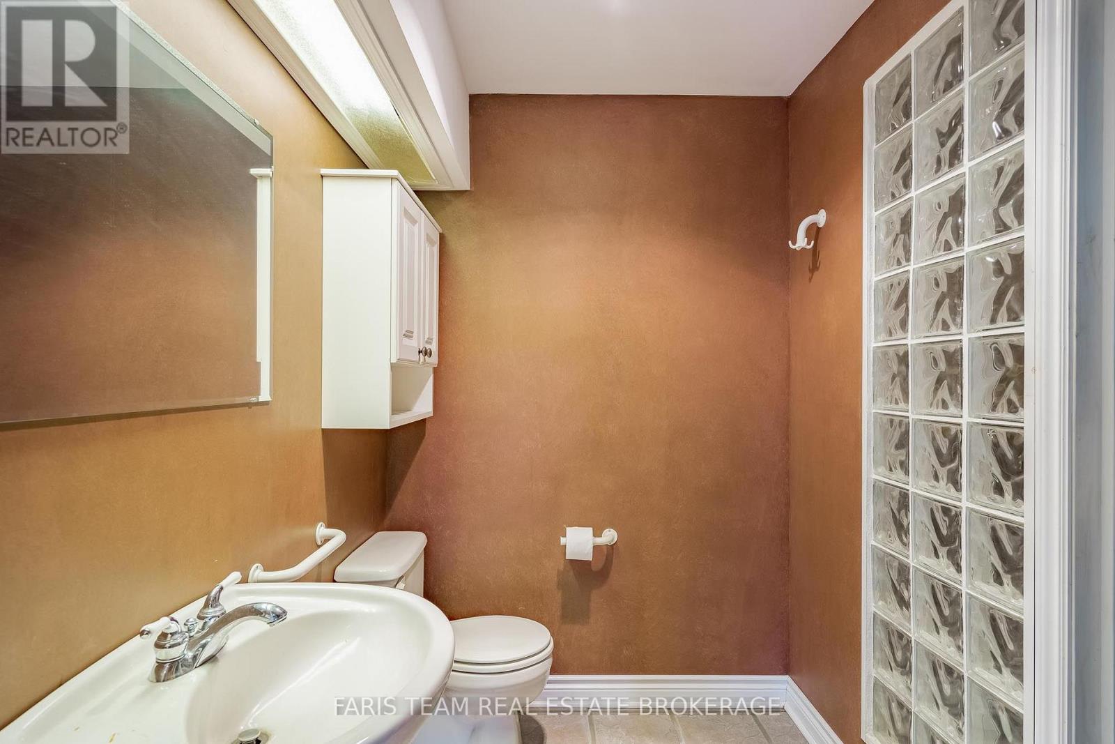 15 Scottdale Drive, Oro-Medonte, Ontario L0L 1T0 - Photo 34 - S13669914