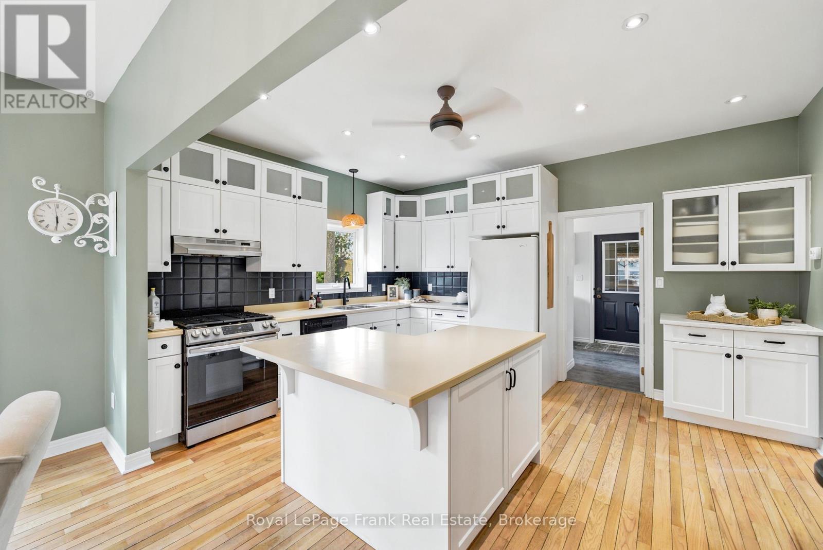 246 Cochrane Street, Scugog, Ontario  L9L 1M1 - Photo 14 - E13723176