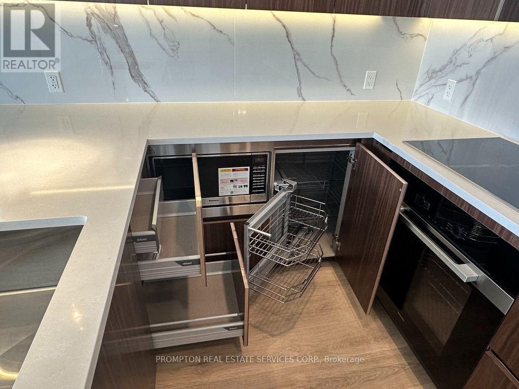 4205 - 1 Concord Cityplace Way, Toronto, Ontario  M5V 0X3 - Photo 16 - C13723230