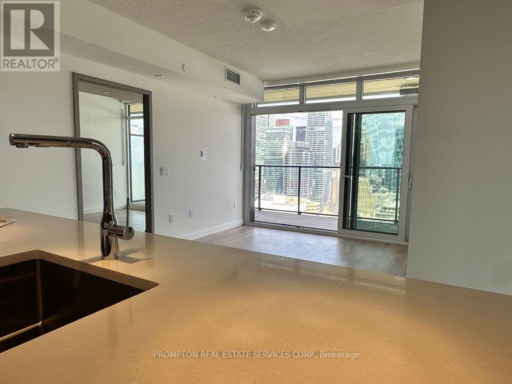 4205 - 1 Concord Cityplace Way, Toronto, Ontario  M5V 0X3 - Photo 17 - C13723230
