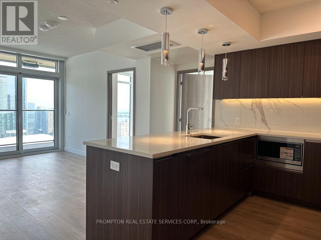 4205 - 1 Concord Cityplace Way, Toronto, Ontario  M5V 0X3 - Photo 6 - C13723230